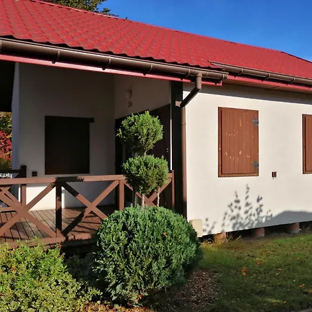 Haus In Mit Grill, Terrasse Und Garten Dziwnów